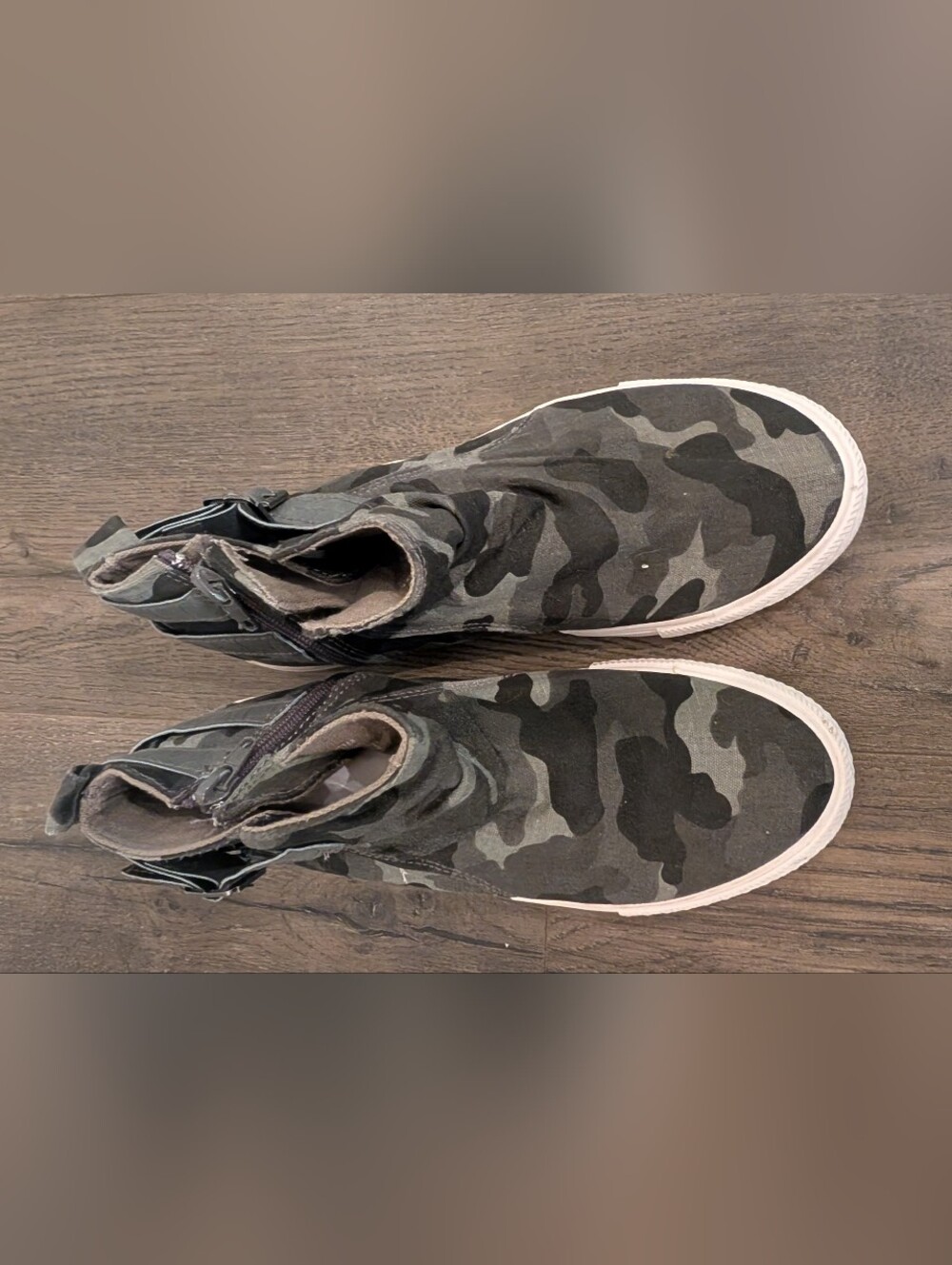 3/$16 Women's Camo Slip-On Sneakers -size 7.5 Black & Gray